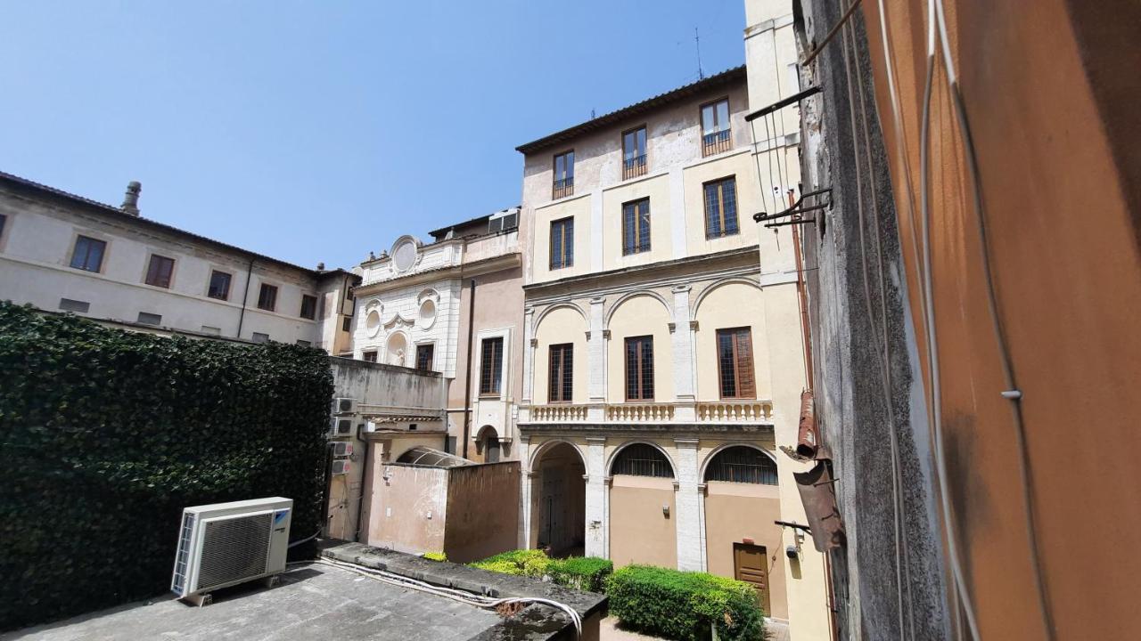 Apartmán Campo De Fiori - Casa Pettinari 78 Řím Exteriér fotografie
